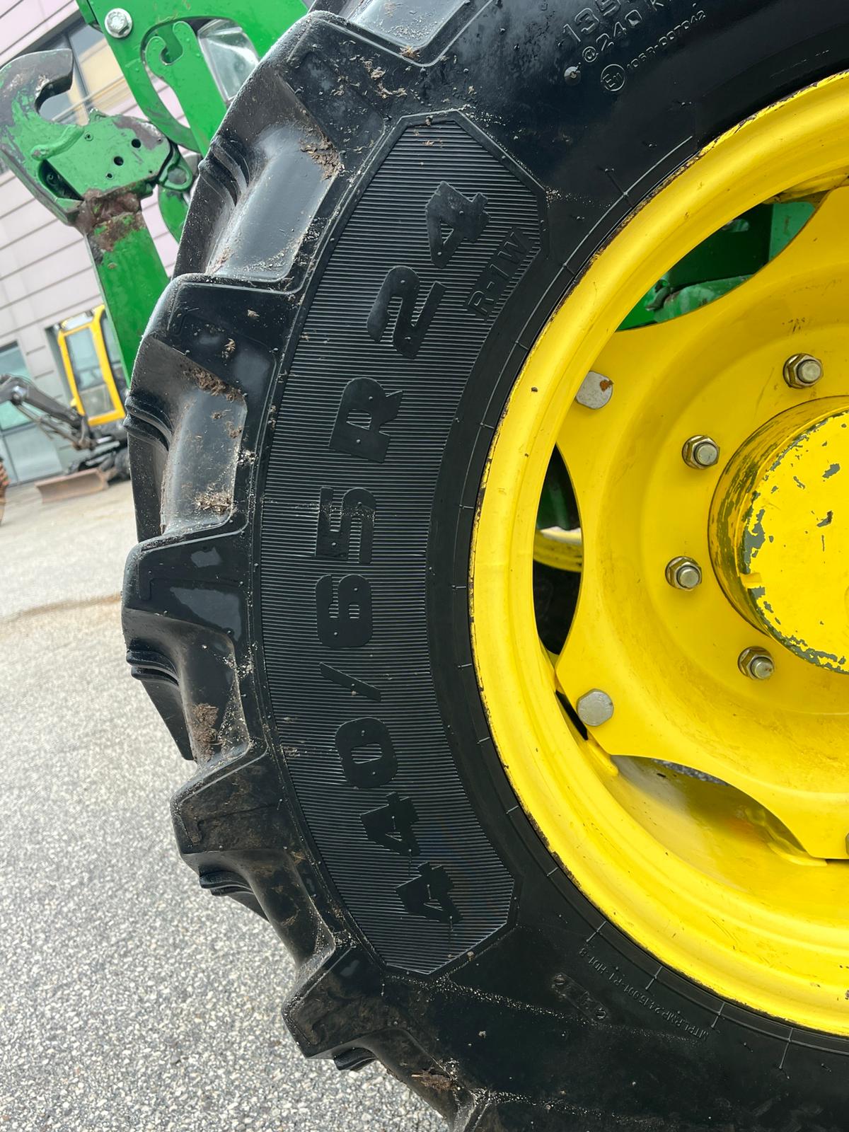 WhatsApp Image 2025-10-31 at 10.53.31 (1)