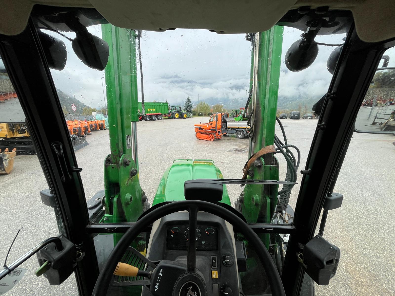 WhatsApp Image 2025-10-31 at 10.53.32