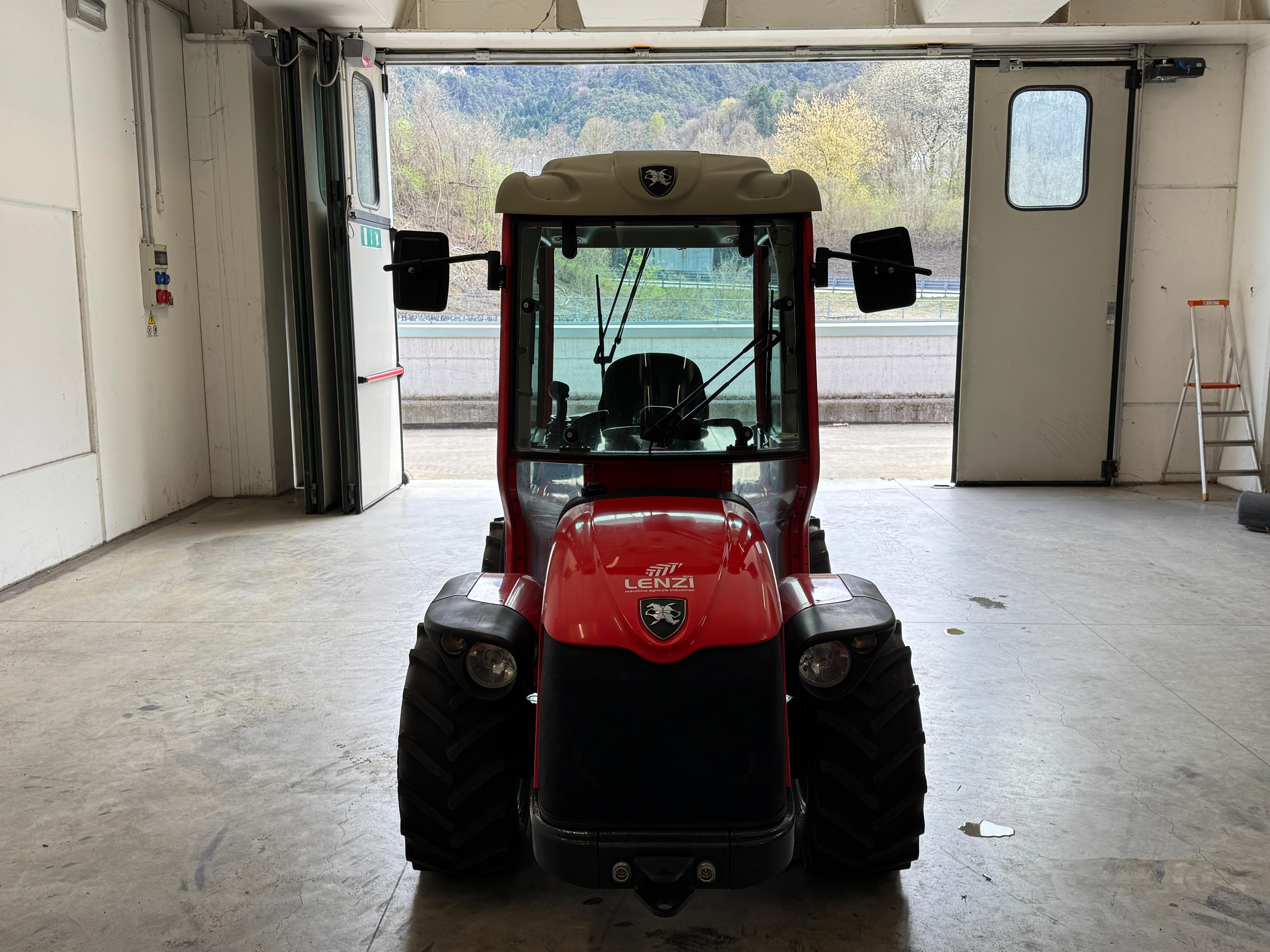 ANTONIO CARRRARO TTR 4400 (1)