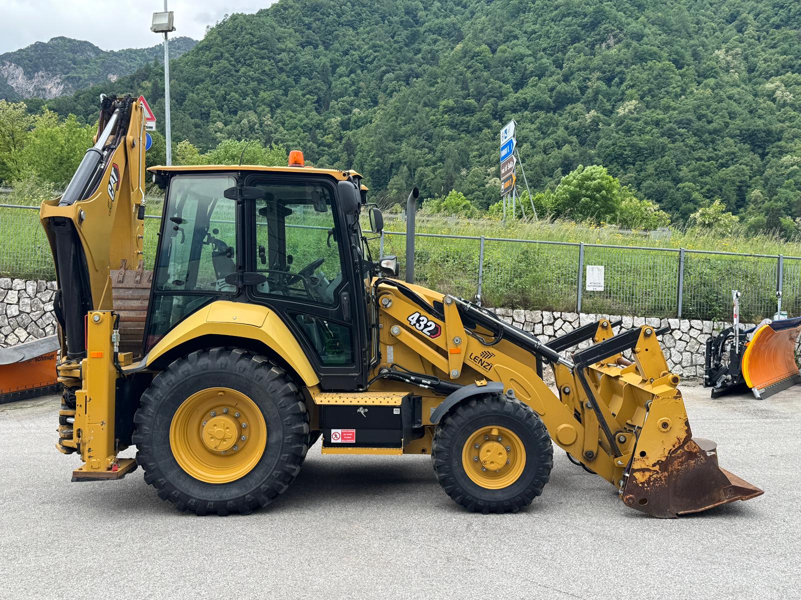 CAT 432 (10)