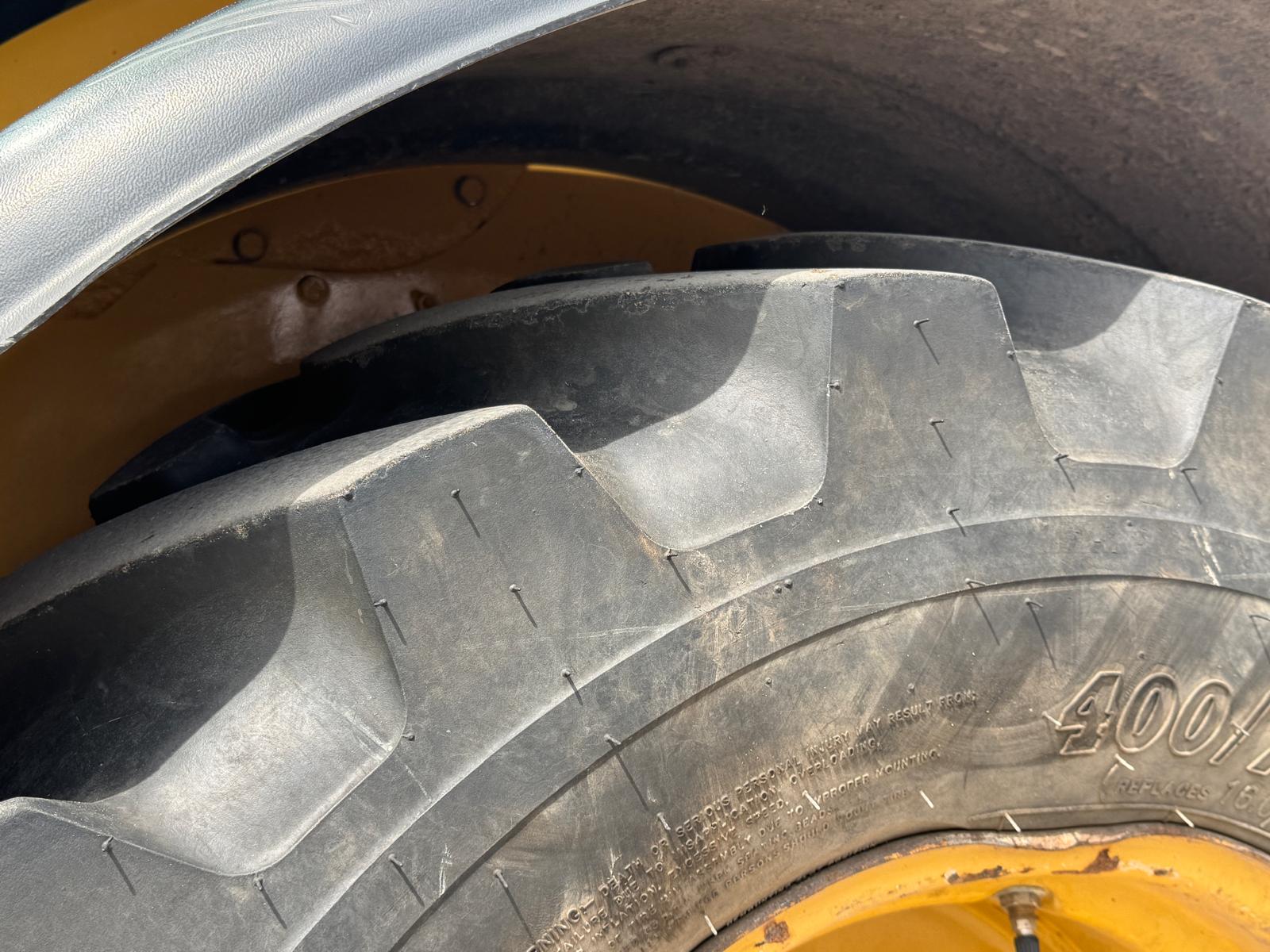 CAT 908 H (10)