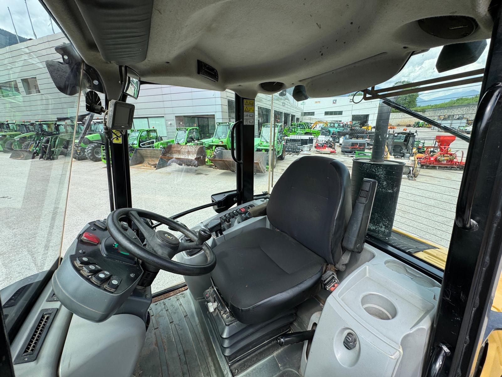 CAT 908 H (14)