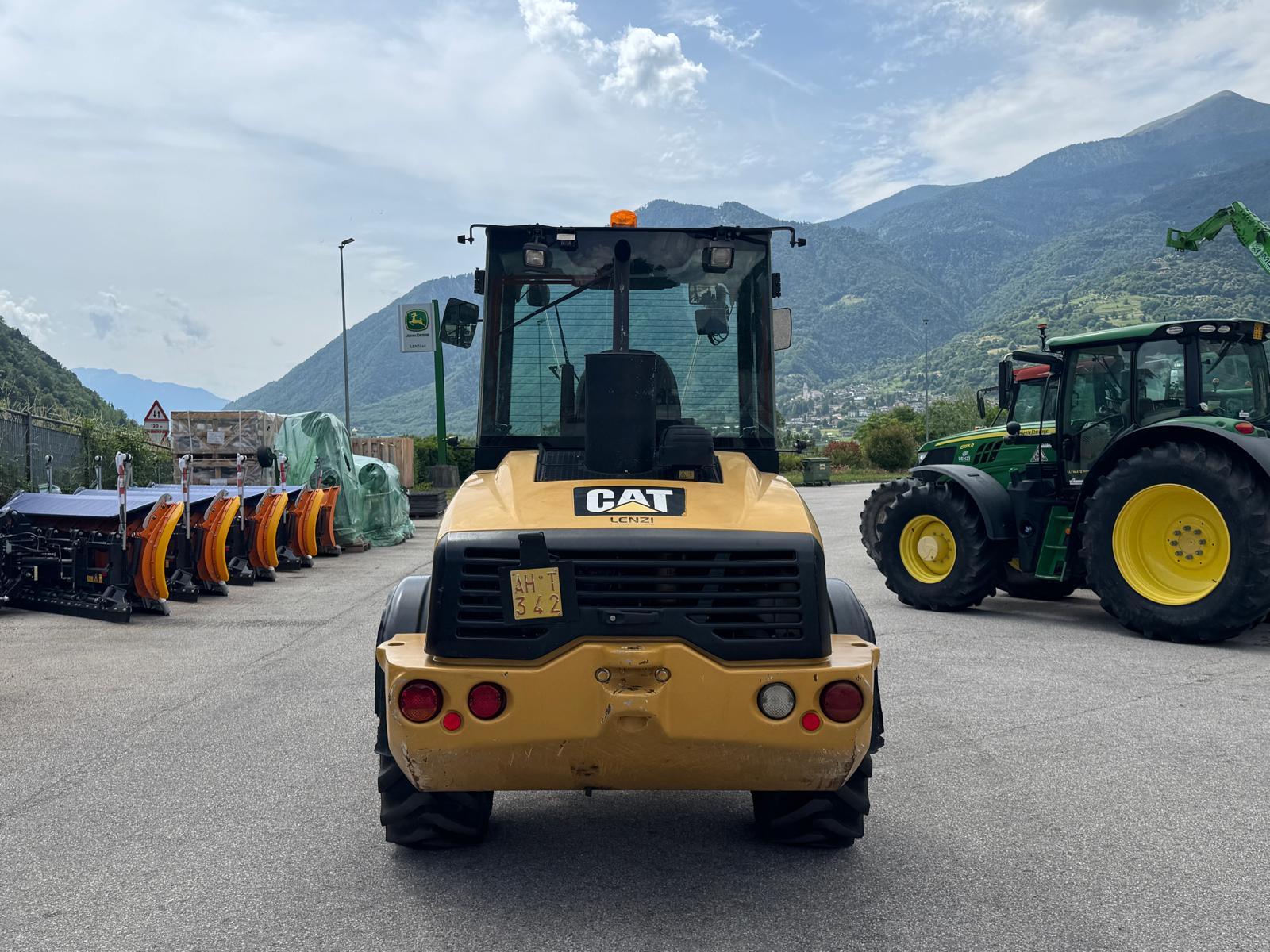 CAT 908 H (6)