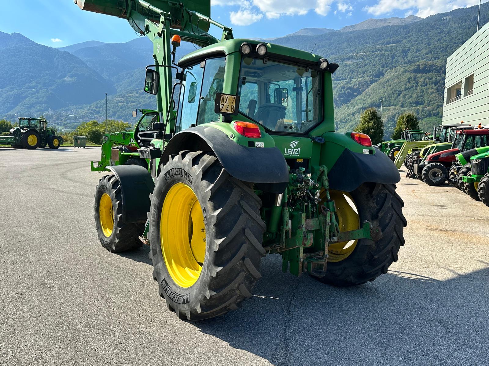 JOHN DEERE 6520 WHIT PALA (9)
